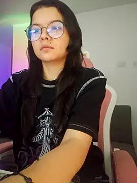 Snapshot of azumiichan chatting on September 27, 2025, 12:17 am azumiichan online show from September 27, 2025, 12:17 am