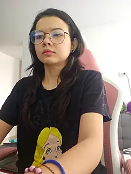 Snapshot of azumiichan chatting on January 6, 2026, 1:48 pm azumiichan online show from January 6, 2026, 1:48 pm