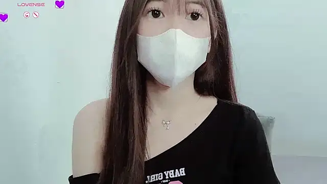 tanhxiu online show from January 16, 2025, 2:51 pm