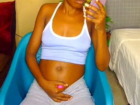Snapshot of Naughtygal98 chatting on July 3, 2026, 12:28 am Naughtygal98 online show from July 3, 2026, 12:28 am