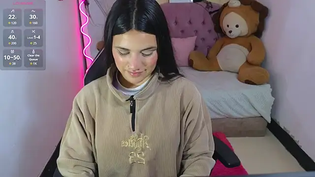 Chiara tay online show from November 2, 2025, 2:27 am