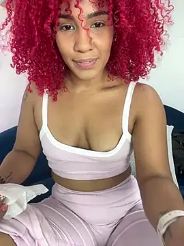 Snapshot of RubyRossel chatting on April 11, 2026, 6:55 pm RubyRossel online show from April 11, 2026, 6:55 pm