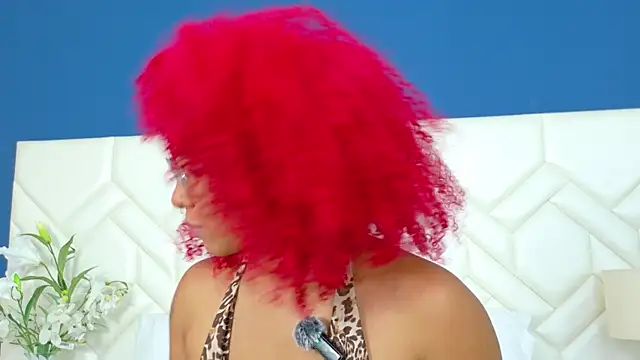 Snapshot of RubyRossel chatting on April 14, 2026, 12:32 pm RubyRossel online show from April 14, 2026, 12:32 pm