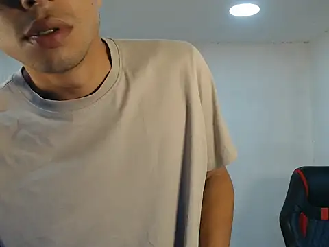 danielitopapuu online show from November 5, 2025, 1:36 pm