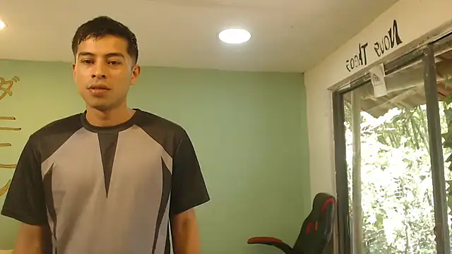 danielitopapuu online show from July 24, 2026, 4:03 pm