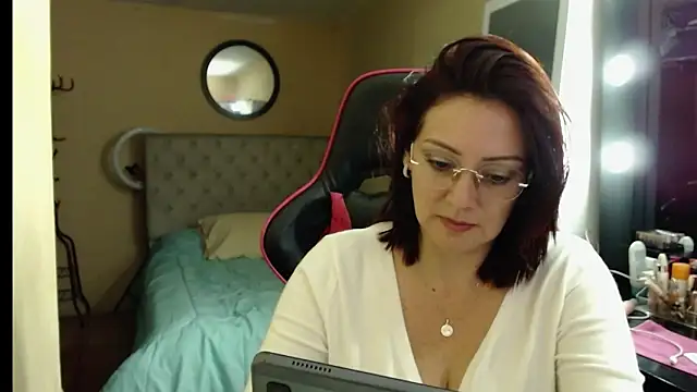 Carol Scottt online show from September 25, 2025, 9:21 pm