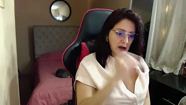 Carol Scottt online show from March 18, 2026, 9:15 pm