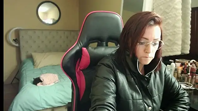 Carol Scottt online show from September 23, 2025, 11:12 pm