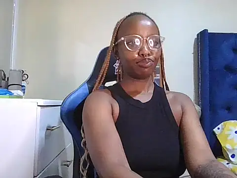 Snapshot of sexxygoldy chatting on December 19, 2025, 4:38 am sexxygoldy online show from December 19, 2025, 4:38 am