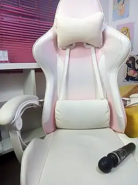 Mishka   online show from December 4, 2025, 10:42 pm