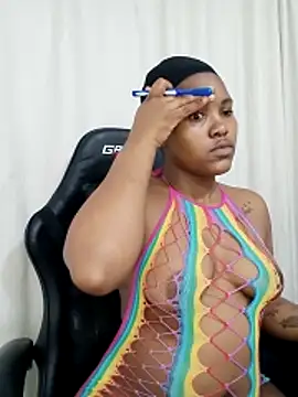 Snapshot of charmainexxx chatting on November 1, 2025, 12:06 am charmainexxx online show from November 1, 2025, 12:06 am