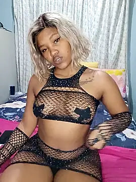 Snapshot of charmainexxx chatting on February 26, 2025, 10:26 pm charmainexxx online show from February 26, 2025, 10:26 pm