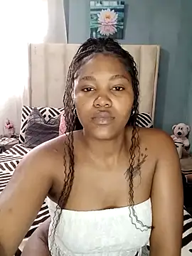 Snapshot of charmainexxx chatting on October 1, 2025, 11:58 am charmainexxx online show from October 1, 2025, 11:58 am