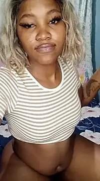 Snapshot of charmainexxx chatting on March 1, 2025, 4:54 pm charmainexxx online show from March 1, 2025, 4:54 pm