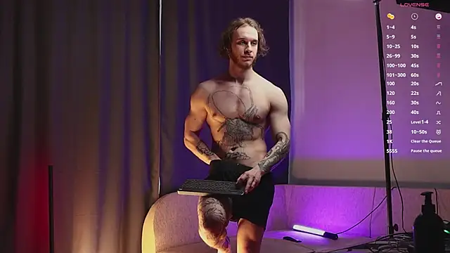 pleasure8869 online show from March 5, 2025, 10:00 am