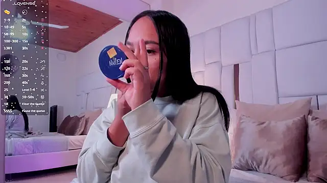 Snapshot of ginebra_ness chatting on March 18, 2025, 1:01 pm ginebra ness online show from March 18, 2025, 1:01 pm