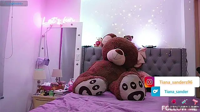 Snapshot of Tiana_sanders chatting on February 10, 2025, 3:35 am Tiana sanders online show from February 10, 2025, 3:35 am