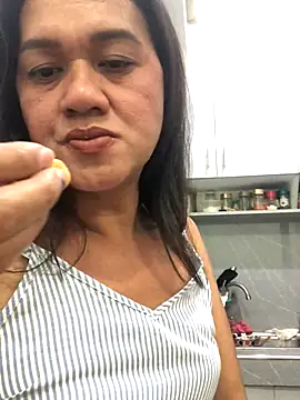 starfish05 online show from November 28, 2025, 1:55 pm