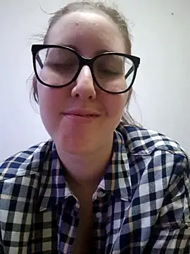 Snapshot of Sarah459 chatting on April 1, 2026, 7:11 pm Sarah459 online show from April 1, 2026, 7:11 pm