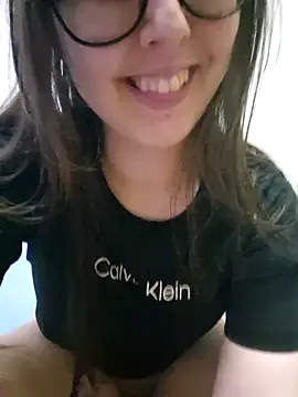 Snapshot of Sarah459 chatting on April 15, 2026, 11:27 pm Sarah459 online show from April 15, 2026, 11:27 pm