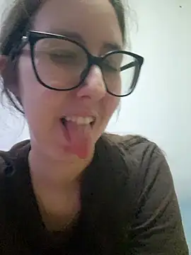 Snapshot of Sarah459 chatting on May 6, 2026, 7:29 pm Sarah459 online show from May 6, 2026, 7:29 pm