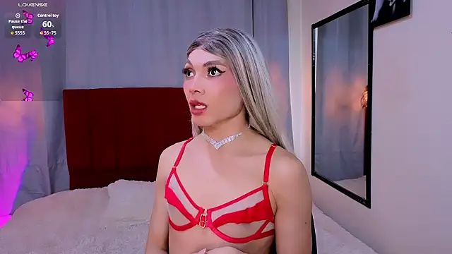 Megan Do Santos online show from March 12, 2026, 9:30 pm