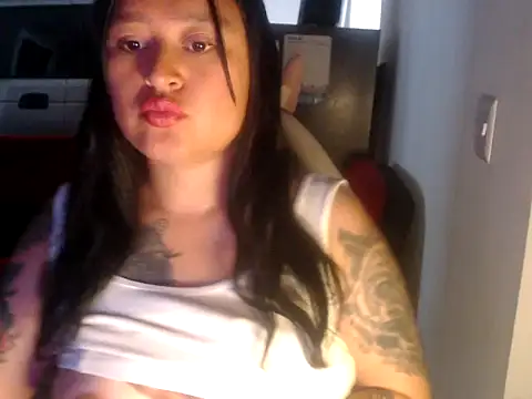 Snapshot of Dahiana_Rous chatting on February 3, 2026, 3:28 pm Dahiana Rous online show from February 3, 2026, 3:28 pm