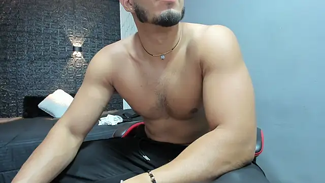 Snapshot of taurus_boy1 chatting on November 25, 2025, 11:43 am taurus boy1 online show from November 25, 2025, 11:43 am