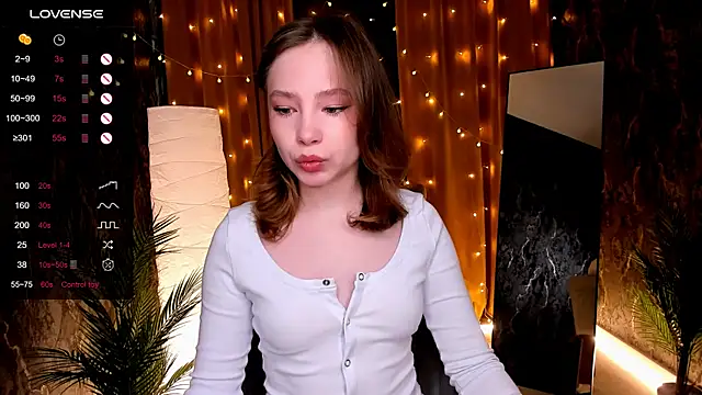 Snapshot of LanaBlu_ chatting on February 27, 2026, 2:23 am LanaBlu online show from February 27, 2026, 2:23 am