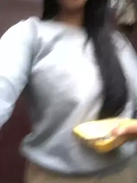 Snapshot of bellinii07 chatting on January 11, 2025, 10:07 pm bellinii07 online show from January 11, 2025, 10:07 pm