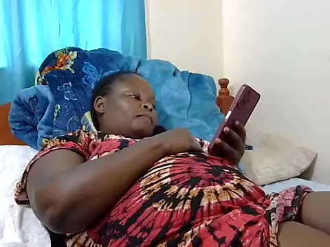 Pretty lilly02 online show from February 19, 2026, 6:10 am