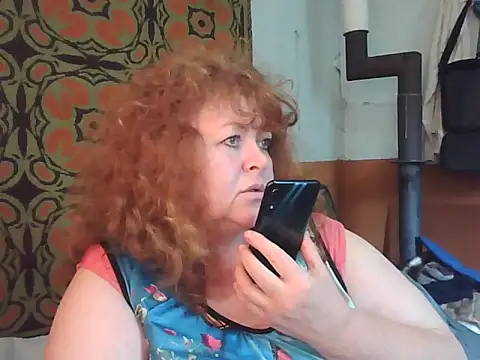 Snapshot of RoseRed69 chatting on September 22, 2025, 7:47 am RoseRed69 online show from September 22, 2025, 7:47 am