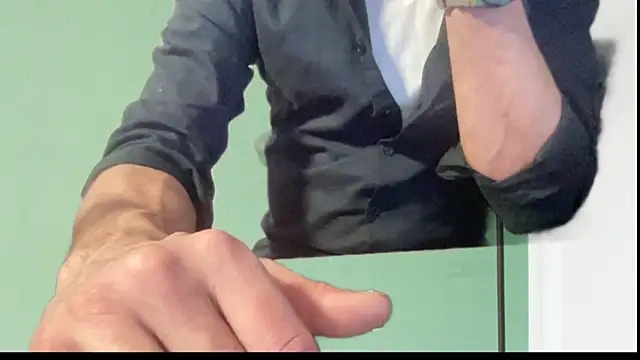 flexingplexico online show from February 17, 2025, 10:40 am