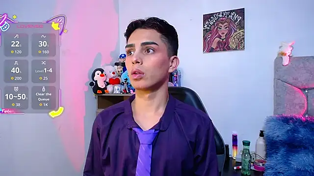 Snapshot of OwenBluee chatting on January 8, 2026, 8:20 am OwenBluee online show from January 8, 2026, 8:20 am