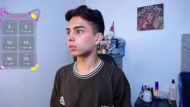 Snapshot of OwenBluee chatting on January 15, 2026, 7:34 am OwenBluee online show from January 15, 2026, 7:34 am