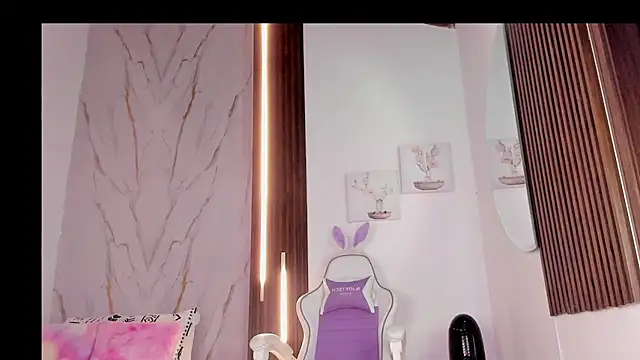 Snapshot of mia_six66 chatting on November 16, 2025, 11:48 am mia six66 online show from November 16, 2025, 11:48 am