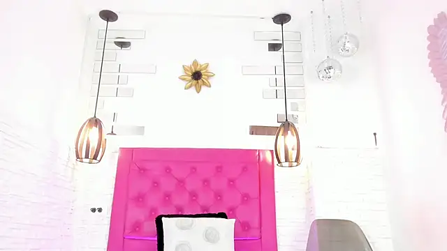 mia six66 online show from March 9, 2025, 11:03 am