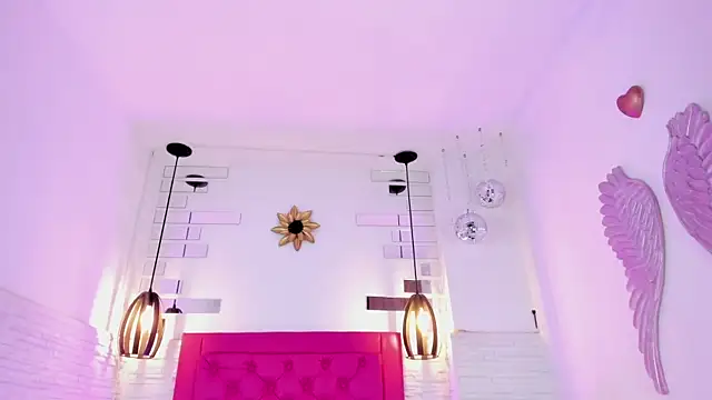 mia six66 online show from March 2, 2025, 11:09 am