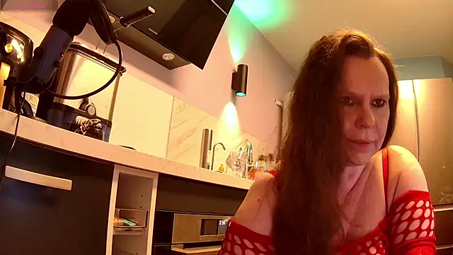 Endrocleia online show from April 12, 2026, 12:58 am