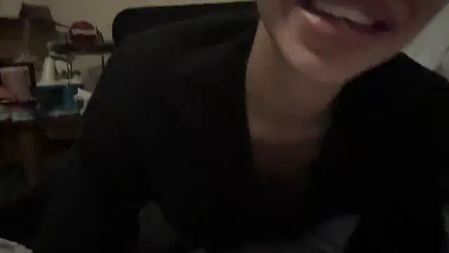 Snapshot of myloveforyouu chatting on April 20, 2026, 12:52 pm myloveforyouu online show from April 20, 2026, 12:52 pm