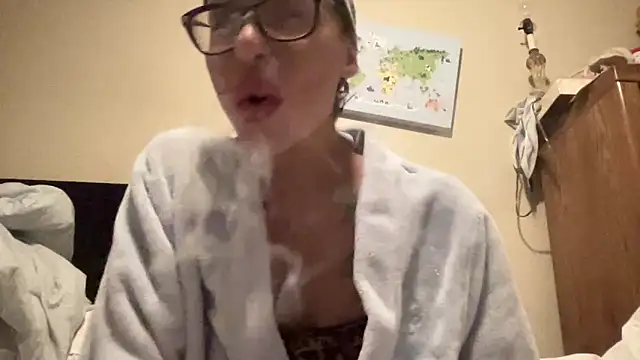 Snapshot of myloveforyouu chatting on April 14, 2026, 10:42 am myloveforyouu online show from April 14, 2026, 10:42 am