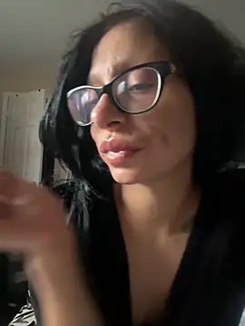 myloveforyouu online show from November 20, 2025, 1:56 pm