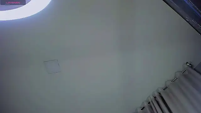 Snapshot of ANGELL06 chatting on February 13, 2025, 11:58 pm ANGELL06 online show from February 13, 2025, 11:58 pm