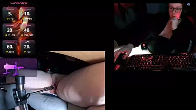 lili-hot-77 online show from March 12, 2026, 8:13 pm