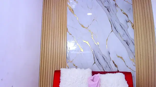 Luluu 08 online show from February 13, 2026, 1:11 pm