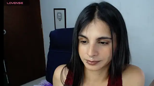 Snapshot of alma_violeta chatting on October 29, 2025, 7:46 pm alma violeta online show from October 29, 2025, 7:46 pm