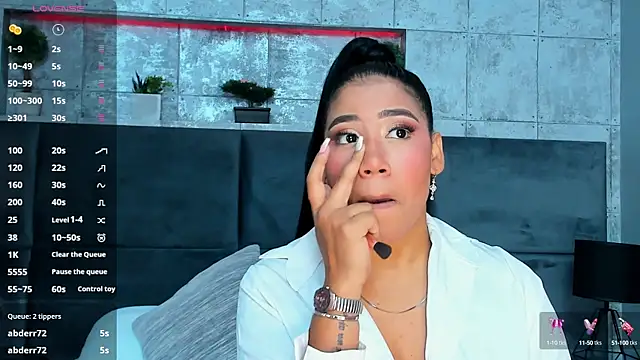 Snapshot of Salome_Diaz_ chatting on February 18, 2025, 1:22 pm Salome Diaz  online show from February 18, 2025, 1:22 pm