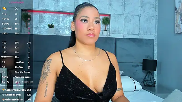 Snapshot of Salome_Diaz_ chatting on March 6, 2025, 7:10 pm Salome Diaz  online show from March 6, 2025, 7:10 pm