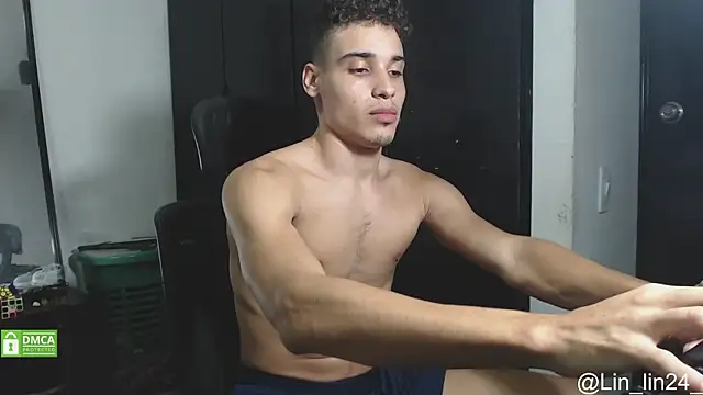 Snapshot of Babylin77 chatting on December 24, 2024, 4:44 am Babylin77 online show from December 24, 2024, 4:44 am