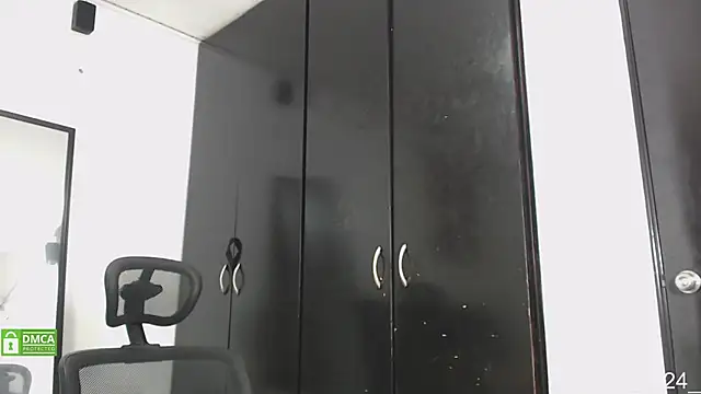 Snapshot of Babylin77 chatting on December 19, 2024, 2:23 am Babylin77 online show from December 19, 2024, 2:23 am